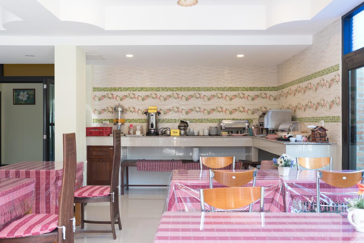 Riverside House Bed & Breakfast 3*